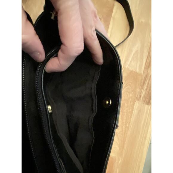 Liz Claiborne Black LC Heritage Small XB Crossbody Purse, Classic Leather, NEW - Picture 10 of 13